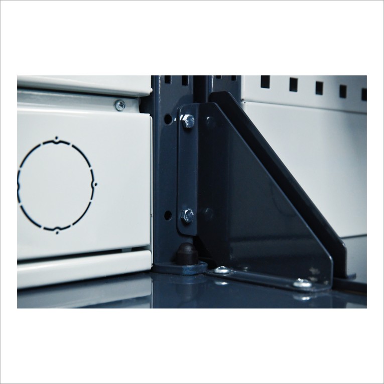 Верстак FBK 205.46.4-2R купить в Ярославле Верстак FBK 205.46.4-2R купить в Ярославле