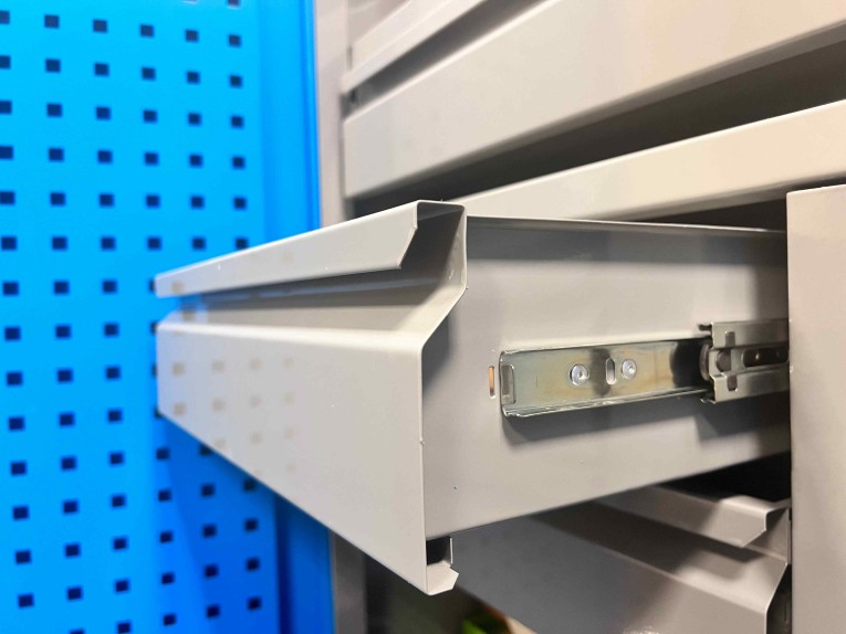 Шкаф инструментальный TNC 180.B1.S5 купить в Ярославле Шкаф инструментальный TNC 180.B1.S5 купить в Ярославле