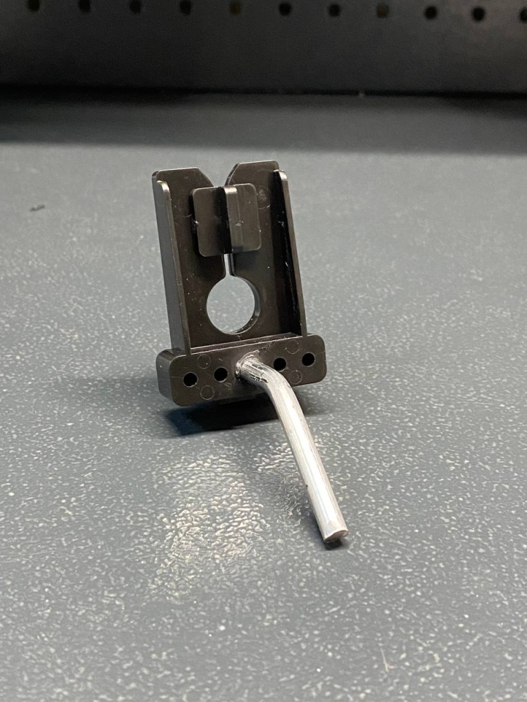 Крючок наклонный 50 мм купить в Ярославле Крючок наклонный 50 мм купить в Ярославле