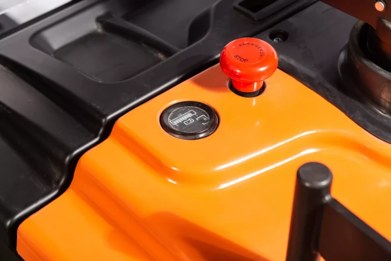 Штабелер электрический самоходный 1,6 т - 3,6 м Вилы: 1150 , АКБ Свинцово - кислотная, CL1636GA SIBLINE купить в Ярославле